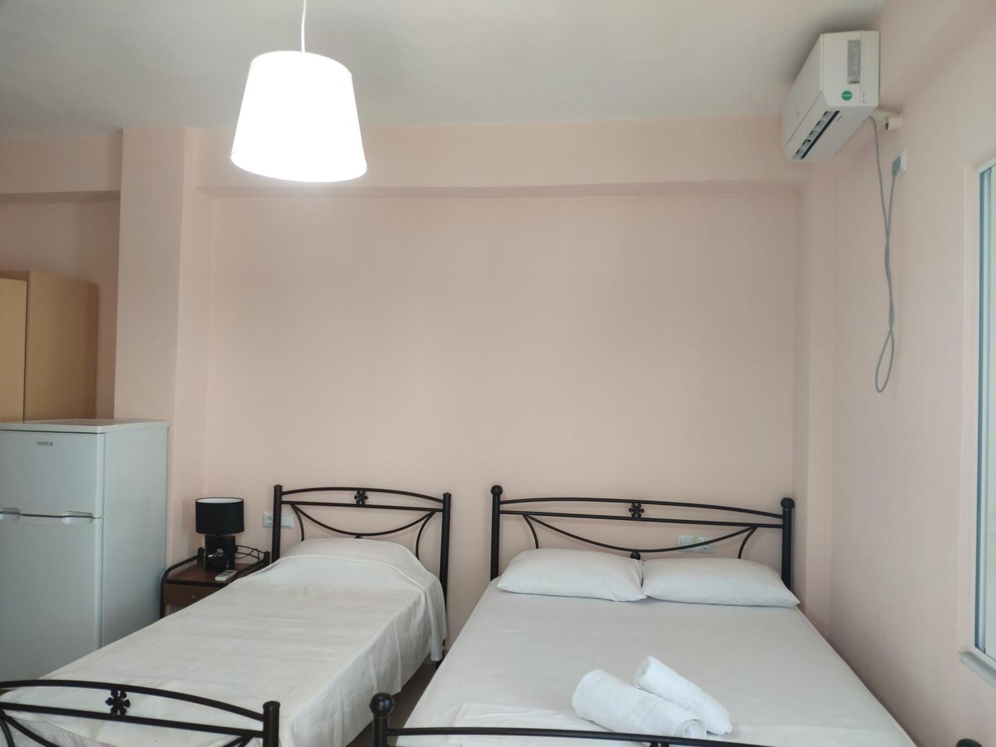 Let Rooms Lukova Ngoại thất bức ảnh