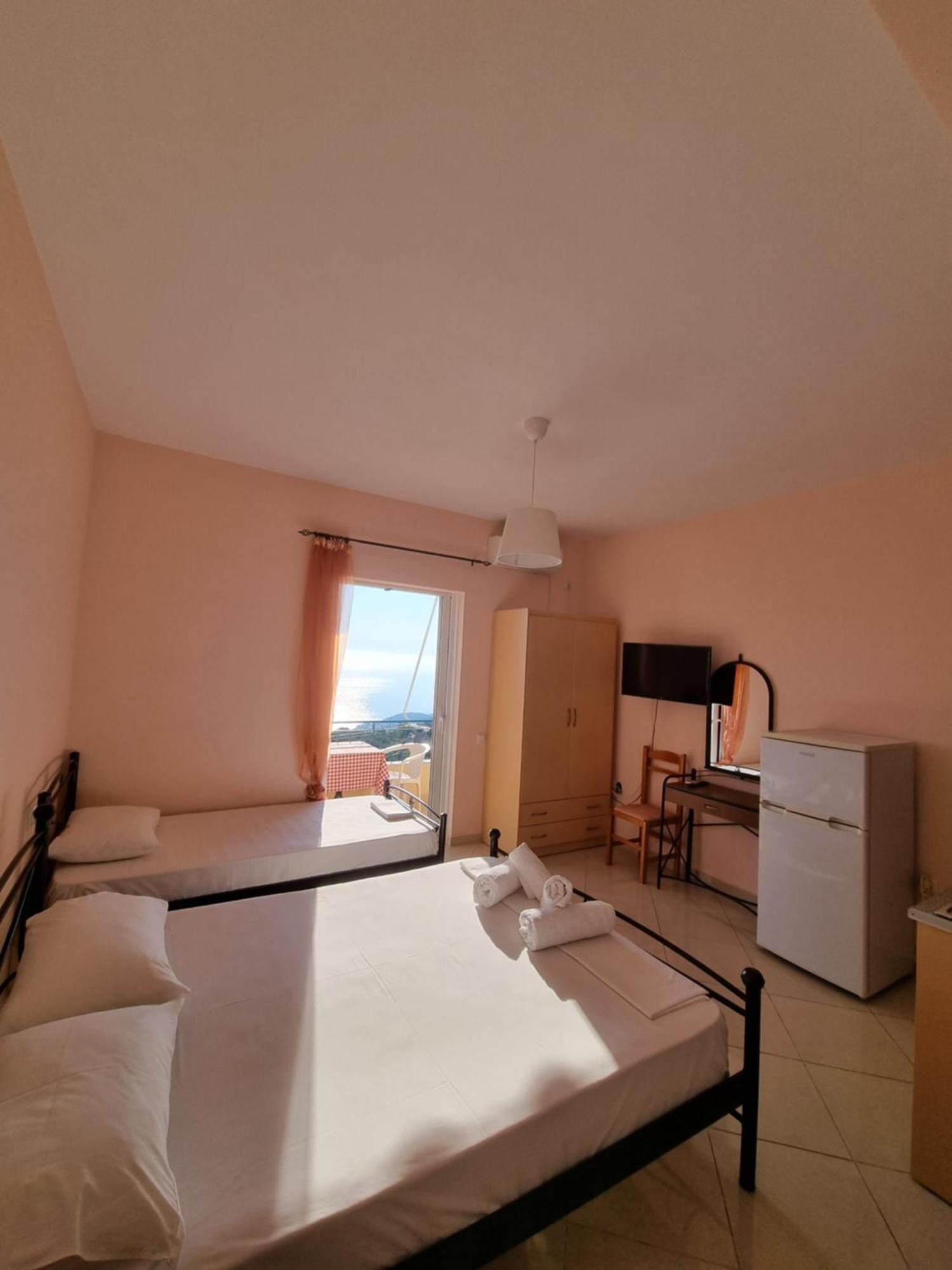 Let Rooms Lukova Ngoại thất bức ảnh