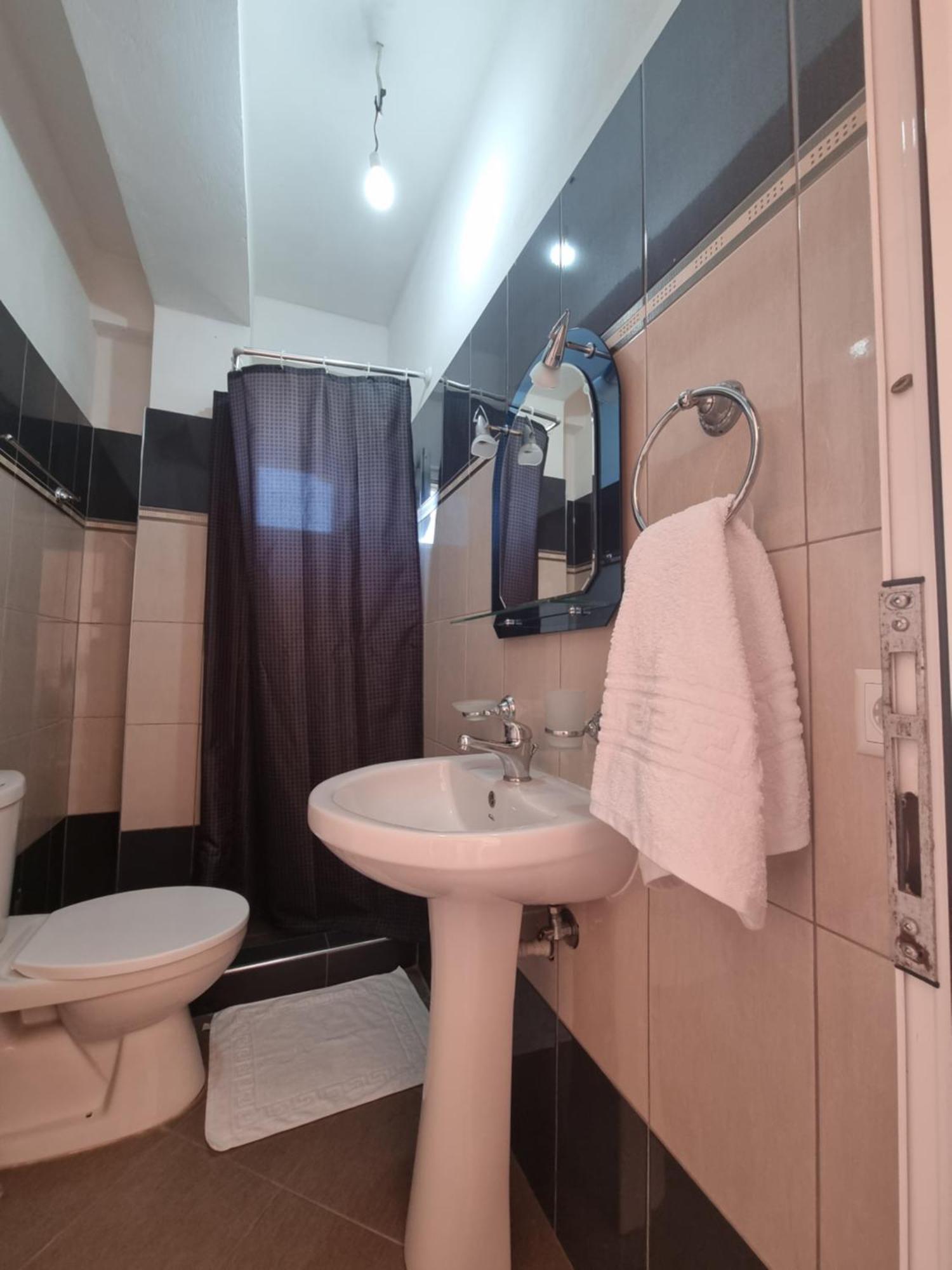 Let Rooms Lukova Ngoại thất bức ảnh