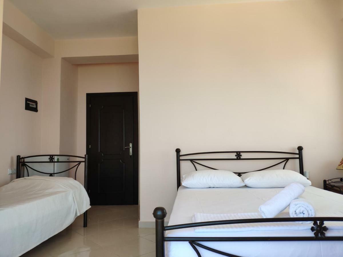 Let Rooms Lukova Ngoại thất bức ảnh